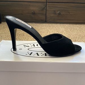 Black suede Steve Madden sandals size 9.5